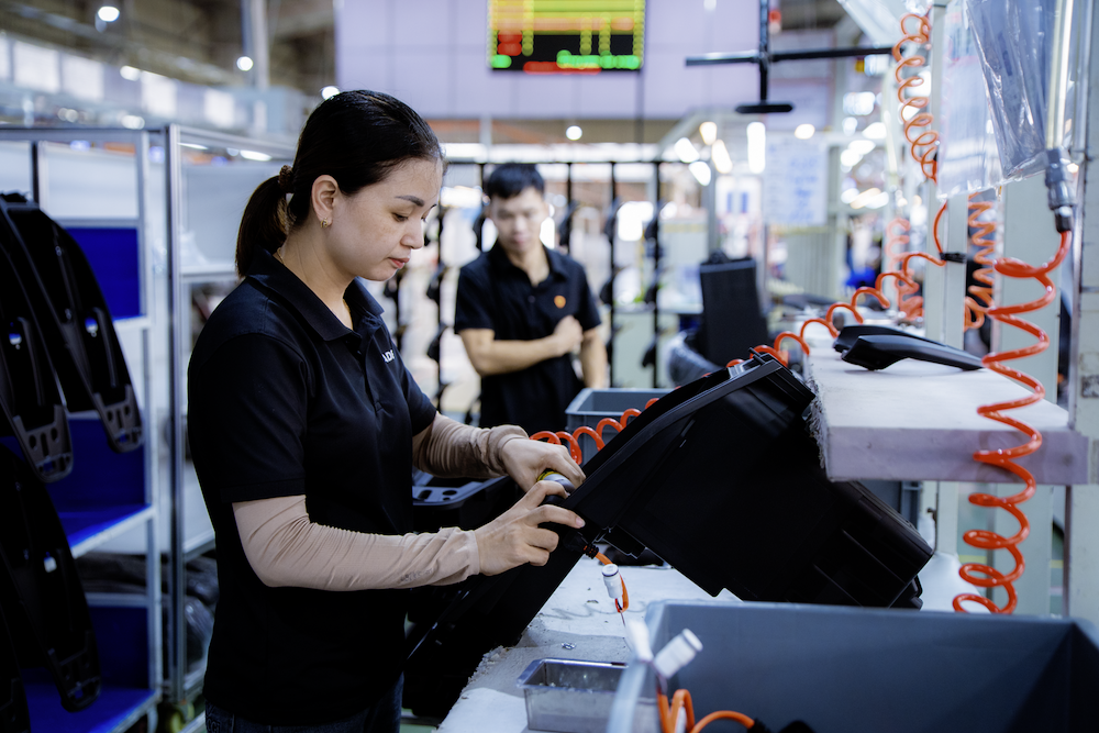 Tập trung vào chất lượng sản phẩm, doanh nghiệp nắm bắt cơ hội trong cuộc chuyển đổi từ xe máy xăng sang xe máy điện. Tập trung vào chất lượng sản phẩm, doanh nghiệp nắm bắt cơ hội trong cuộc chuyển đổi từ xe máy xăng sang xe máy điện.