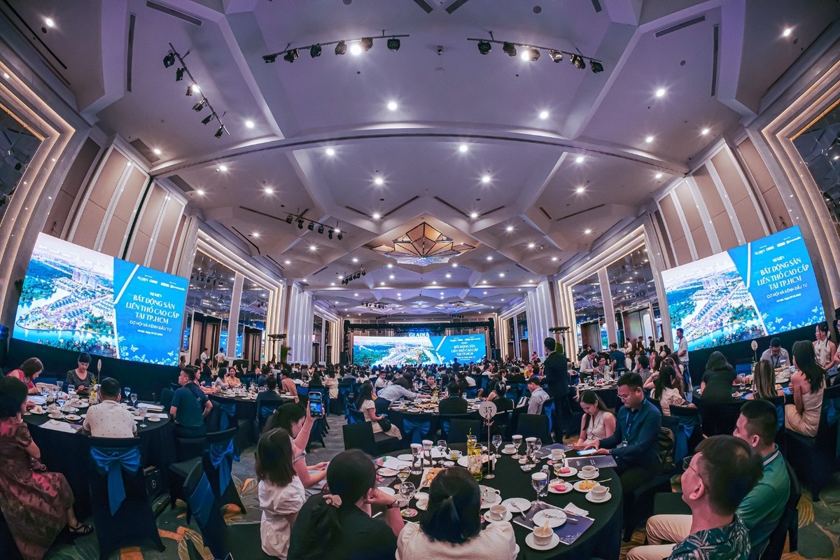 Trước đó, tháng 9/2025, Gladia by the Waters được nhiều nhà đầu tư Hà Nội và các khu vực phía Bắc quan tâm.