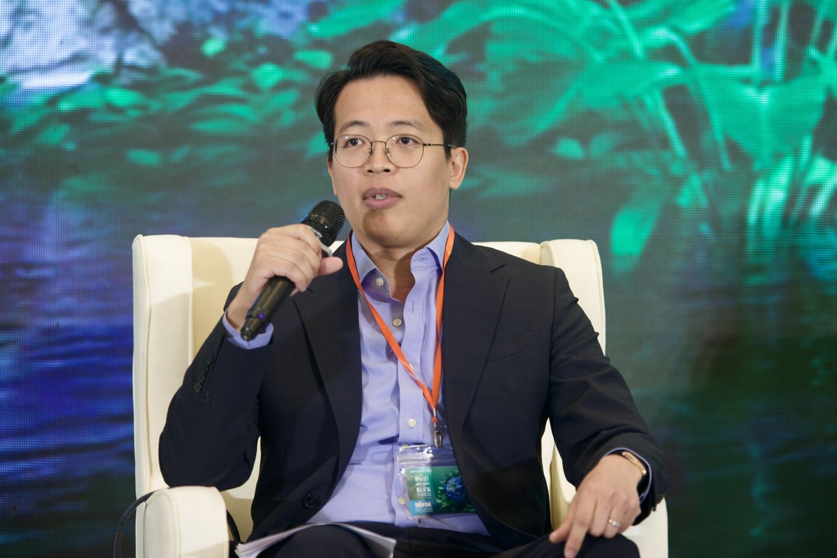 Ông Tạ Đức Bình, Chuyên gia, Viện Chiến lược chính sách Nông nghiệp và Môi trường, Bộ Nông nghiệp và Môi trường nhấn mạnh ba đòn bẩy quan trọng thúc đẩy phát triển bền vững. Ảnh: Chí Cường.