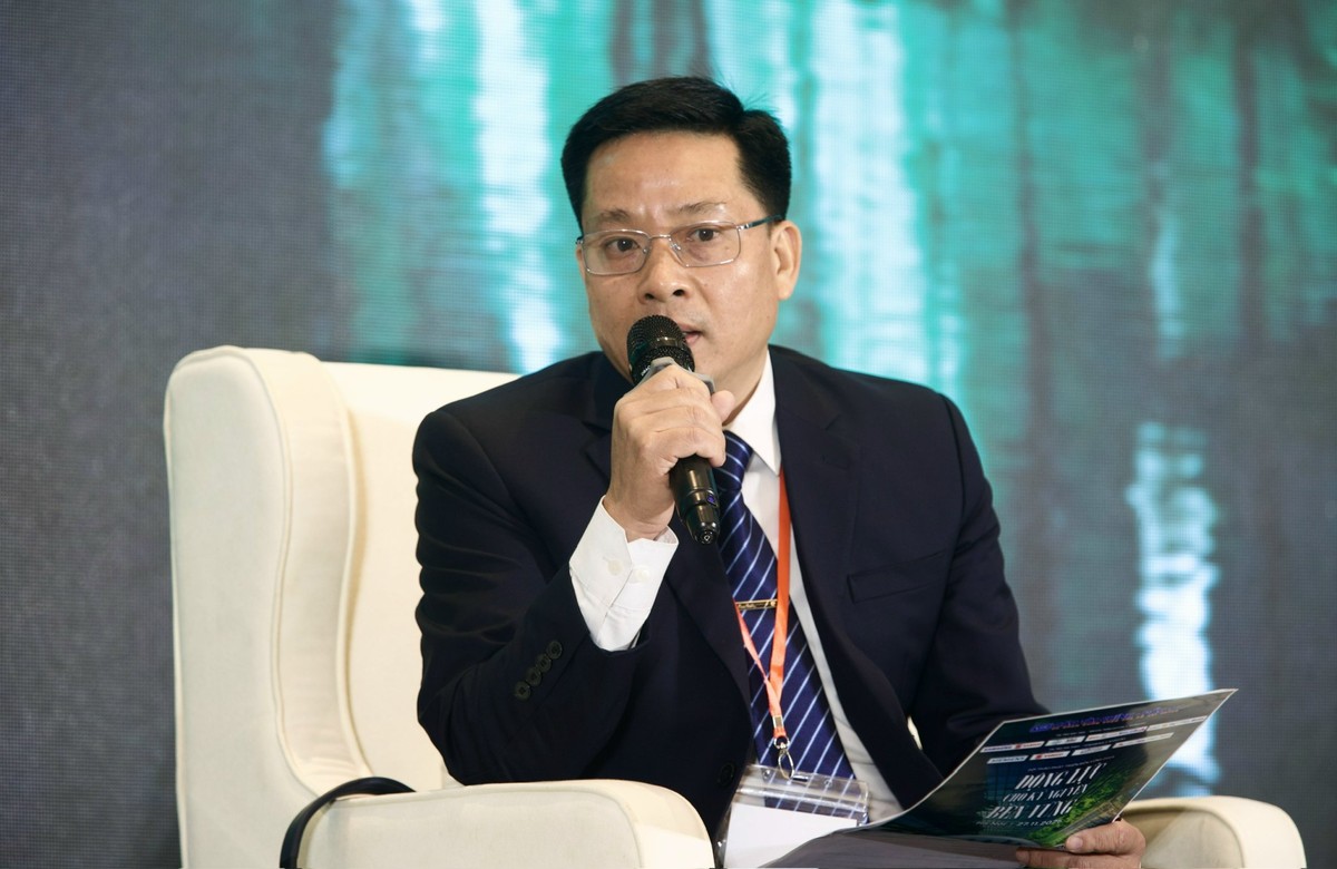 Ông Vũ Thái Trường, Trưởng phòng Biến đổi khí hậu, UNDP Việt Nam chia sẻ doanh nghiệp Việt Nam có nhiều cơ hội gia nhập chuỗi cung ứng toàn cầu, tái cấu trúc theo cơ chế xanh. Ảnh: Chí Cường.
