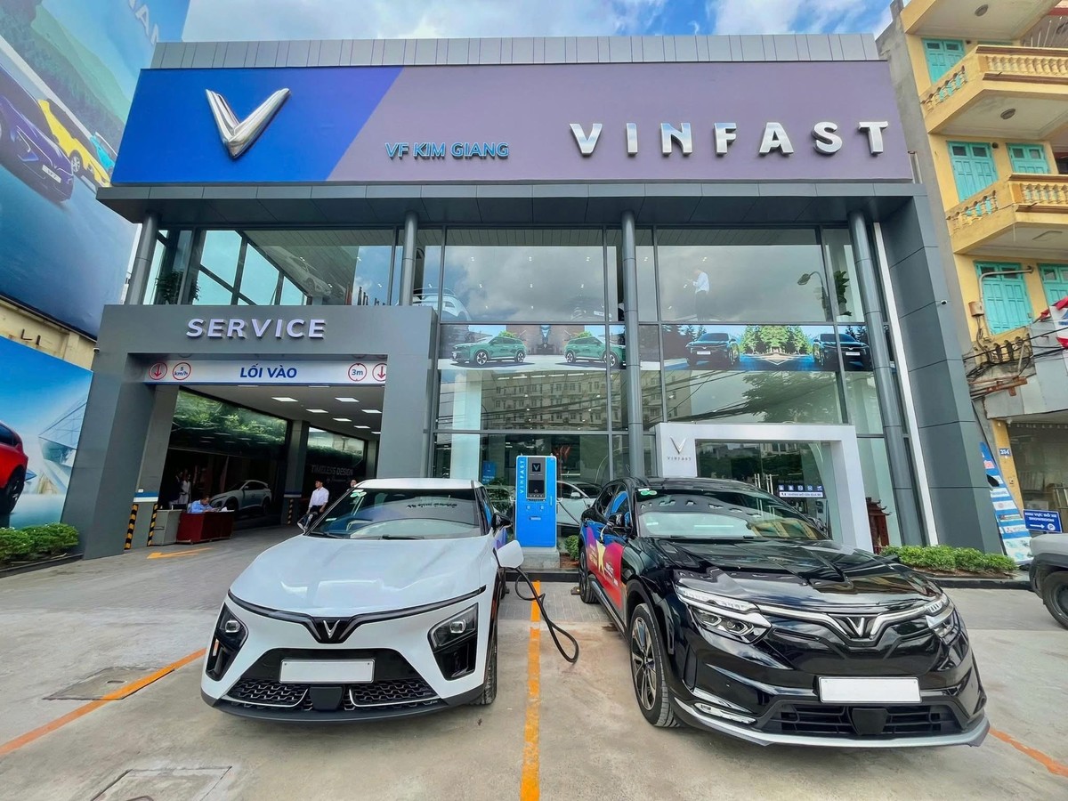 VFG đang là làn gió mới trên thị trường phân phối ô tô điện Vinfast hiện sở hữu 6 đại lý 3S, kế hoạch nâng số đại lý lên 18 trong năm 2026. VFG đang là làn gió mới trên thị trường phân phối ô tô điện Vinfast hiện sở hữu 6 đại lý 3S, kế hoạch nâng số đại lý lên 18 trong năm 2026.