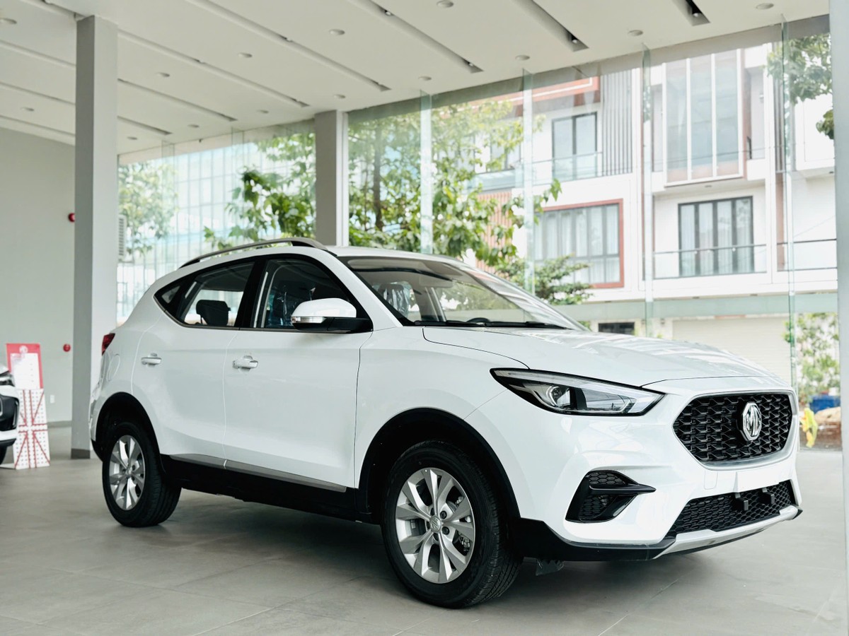 MG ZS nằm ở phân khúc SUV cỡ B và cũng có ngoại hình được khách hàng Việt đánh giá cao về thiết kế. Ảnh MG Cần Thơ.