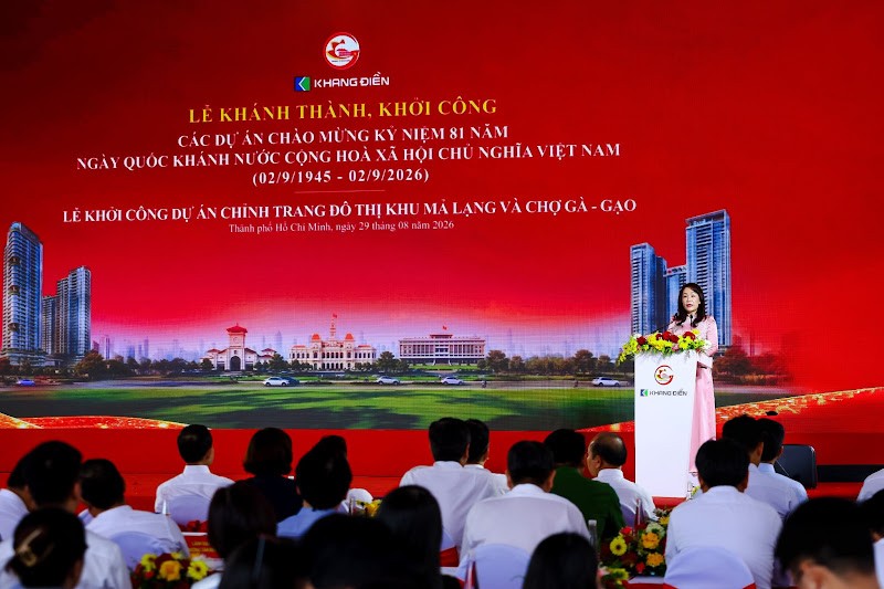 Đại diện Công ty cổ phần Đầu tư và Kinh doanh nhà Khang Điền phát biểu tại sự kiện.