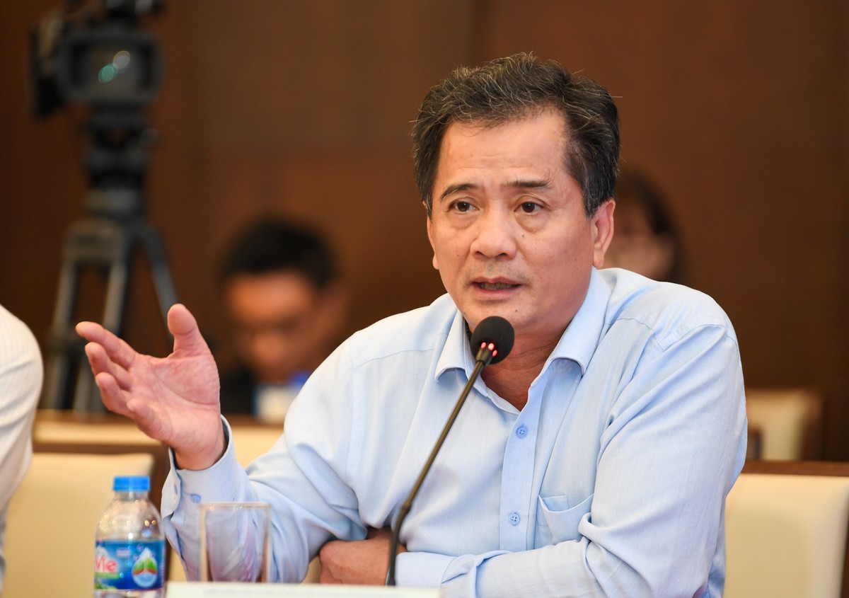 TS. Nguyễn Văn Đính, Phó Chủ tịch Hiệp hội bất động sản Việt Nam (VNREA), Chủ tịch Hội môi giới bất động sản Việt Nam (VARS)
