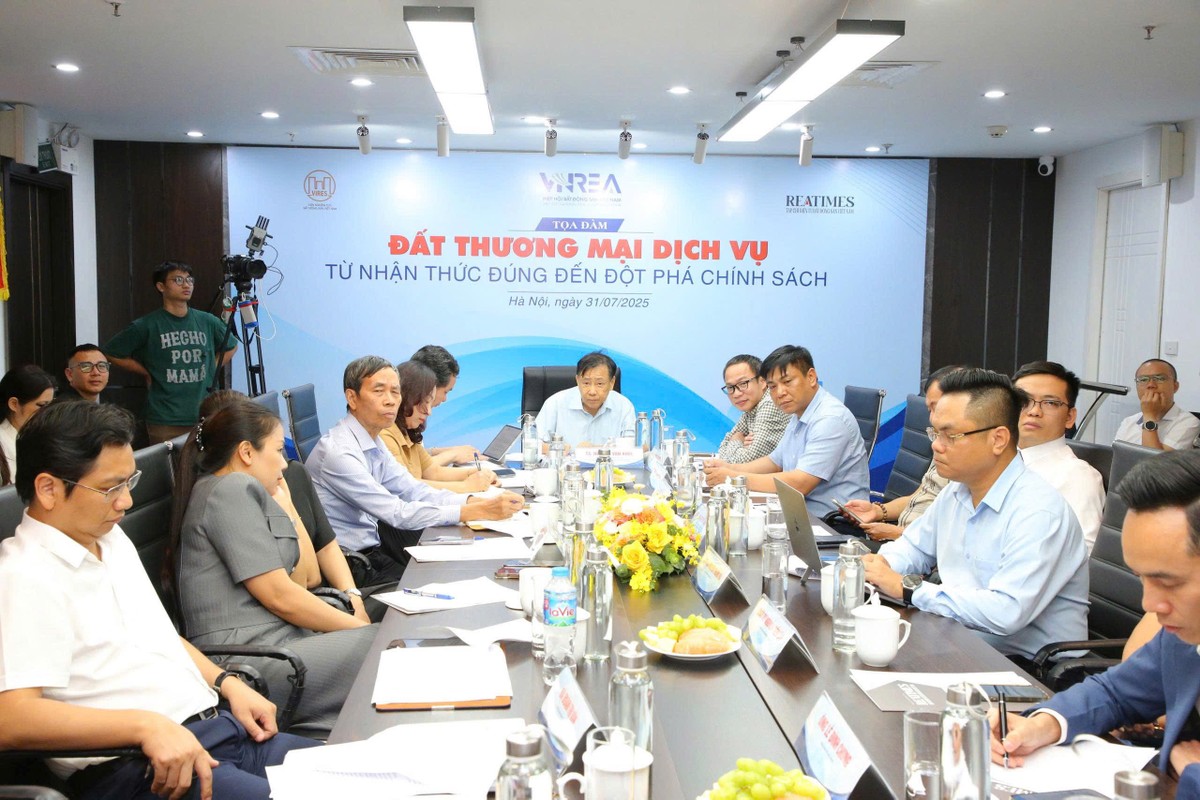 Toàn cảnh tọa đàm