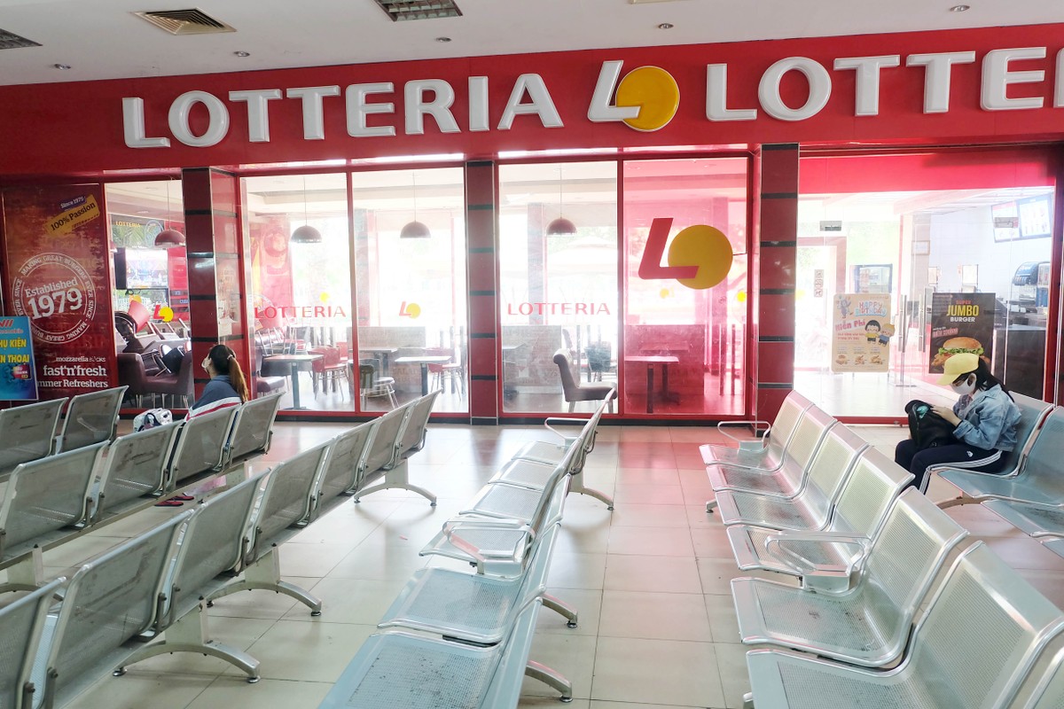 Ga Sài Gòn đìu hiu trước ngày nghỉ lễ ảnh 3