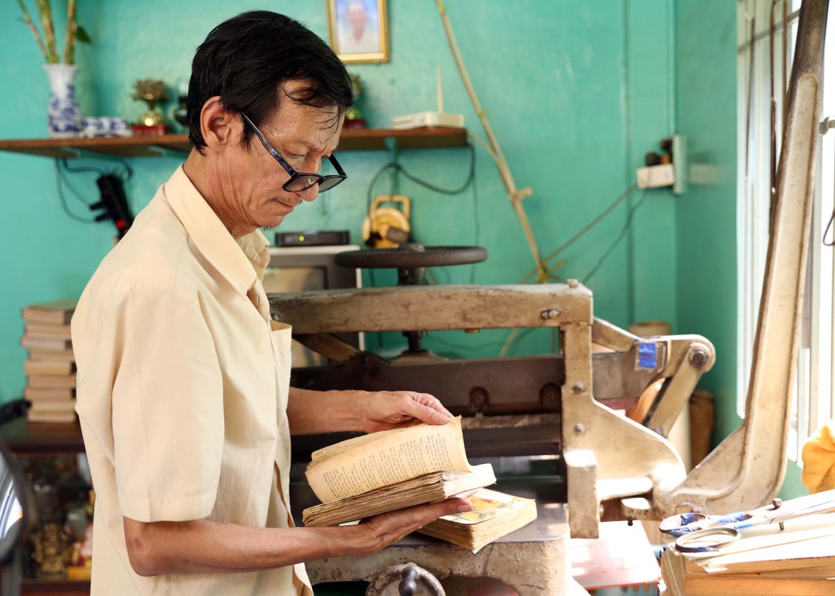 Người “hồi sinh” sách cũ cuối cùng tại Sài Gòn ảnh 12