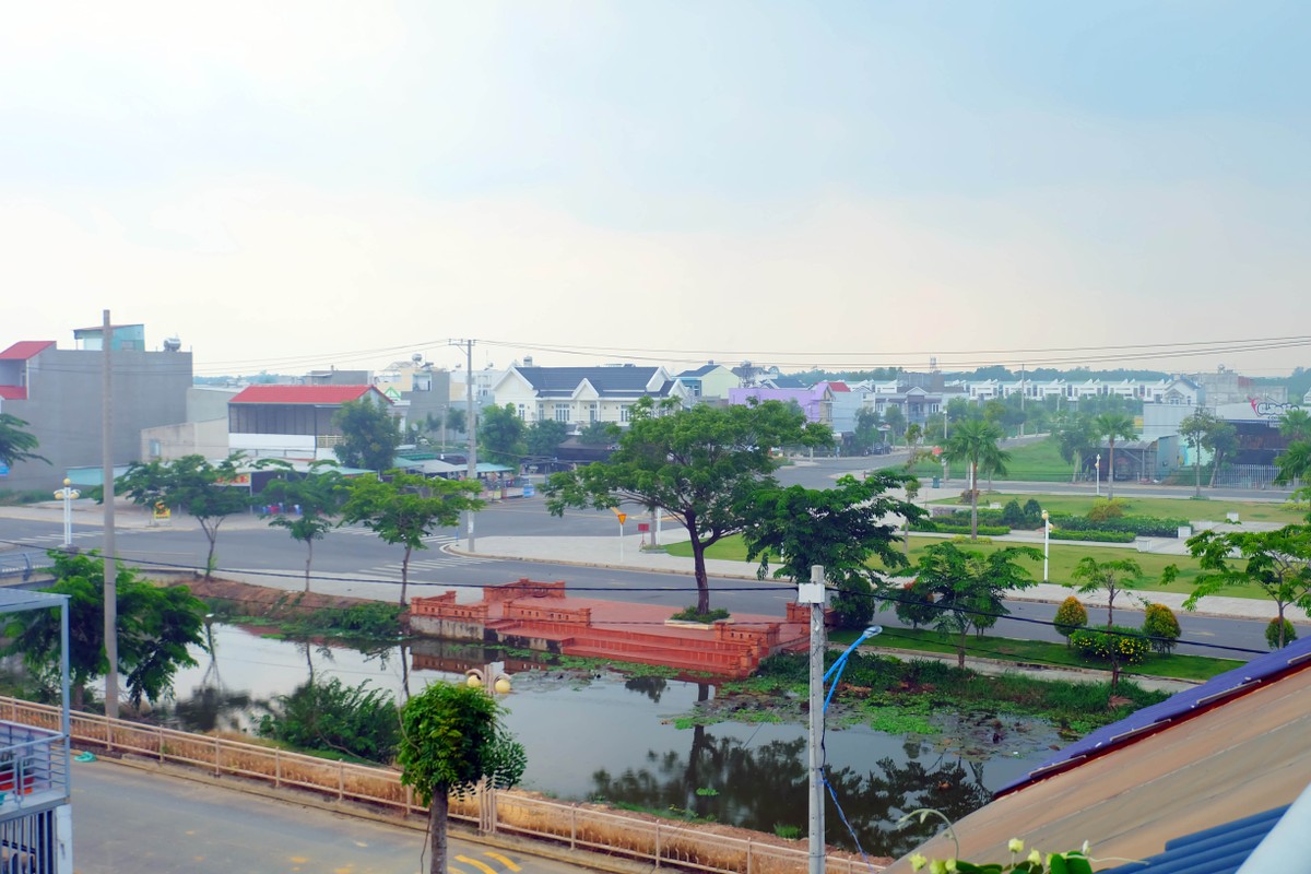 Những dự án vắng bóng người tại Long An ảnh 2