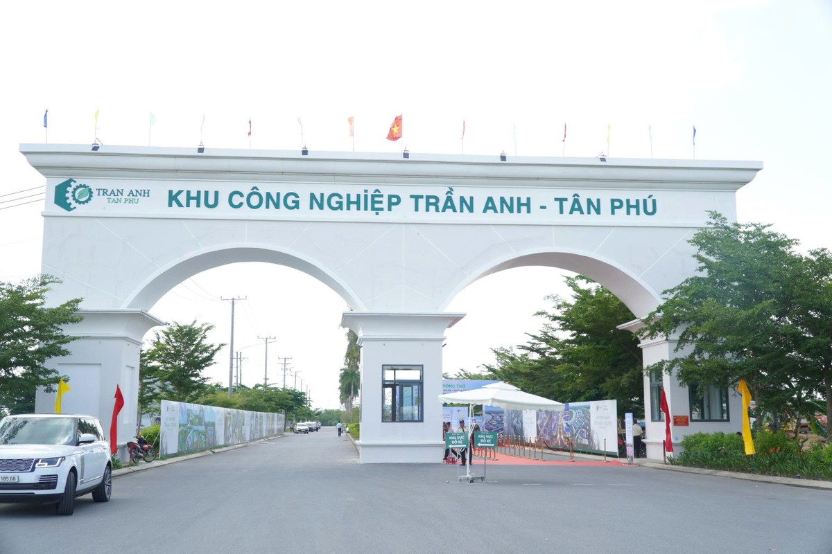 Khu công nghiệp Trần Anh - Tân Phú được định hướng phát triển theo mô hình khu công nghiệp xanh, hiện đại. Khu công nghiệp Trần Anh - Tân Phú được định hướng phát triển theo mô hình khu công nghiệp xanh, hiện đại.