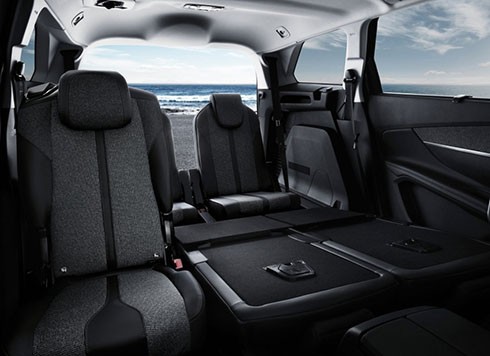 Peugeot 5008 giá gần 1,5 tỷ - đối thủ mới của Toyota Fortuner tại Việt Nam ảnh 4