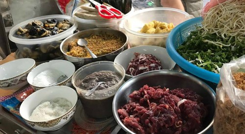 Quán bún ốc hơn 30 năm gần khu phố cổ Hà Nội ảnh 2