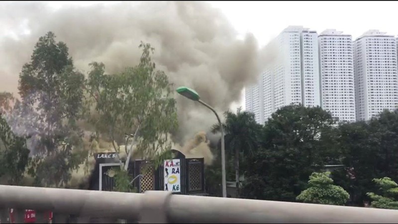 Cháy lớn quán karaoke ở Linh Đàm ảnh 5