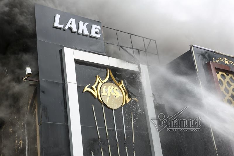 Cháy lớn quán karaoke ở Linh Đàm ảnh 6