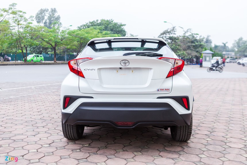 Toyota C-HR đầu tiên về Việt Nam ảnh 4