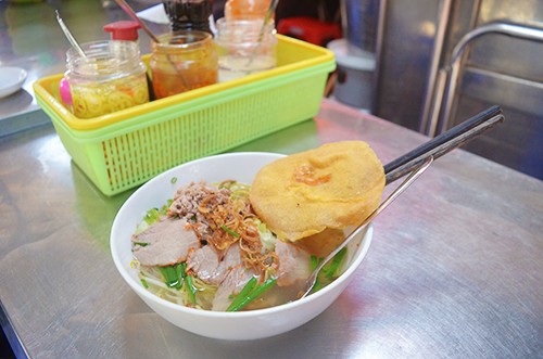 5 món ngon quanh khu chợ trăm tuổi ở trung tâm Sài Gòn ảnh 1