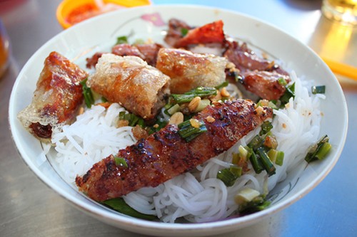 5 món ngon quanh khu chợ trăm tuổi ở trung tâm Sài Gòn ảnh 4