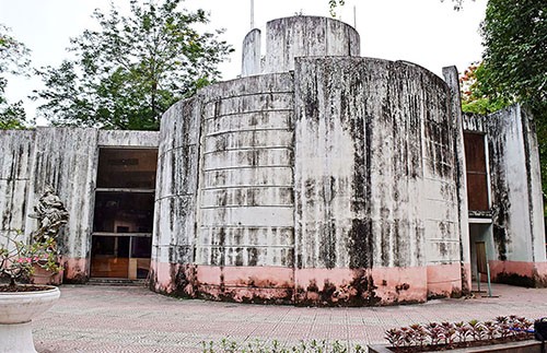 Nhà gương ở Hà Nội được đề xuất công nhận kỷ lục Guinness ảnh 1