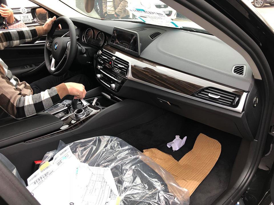 Xe sang BMW serie 5 thế hệ mới đầu tiên về Việt Nam ảnh 2