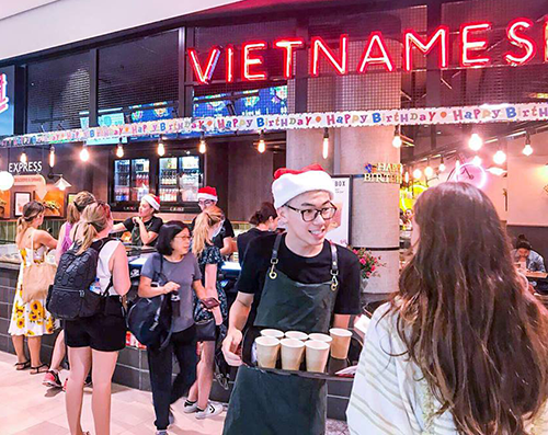 Người Việt trên thế giới tất bật đón năm mới ảnh 3