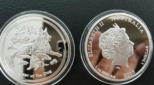 Gần nửa triệu đồng một tờ 2 USD may mắn in hình chó ảnh 1