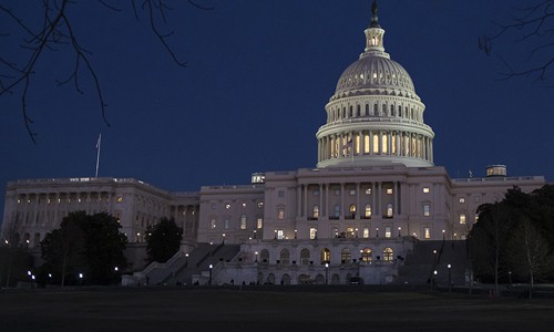 Nỗ lực cứu chính phủ khỏi đóng cửa bất thành của ông Trump ảnh 2