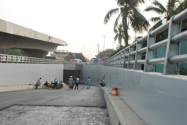 Thông xe hầm chui, mở “nút thắt” vào cảng lớn nhất Việt Nam ảnh 1