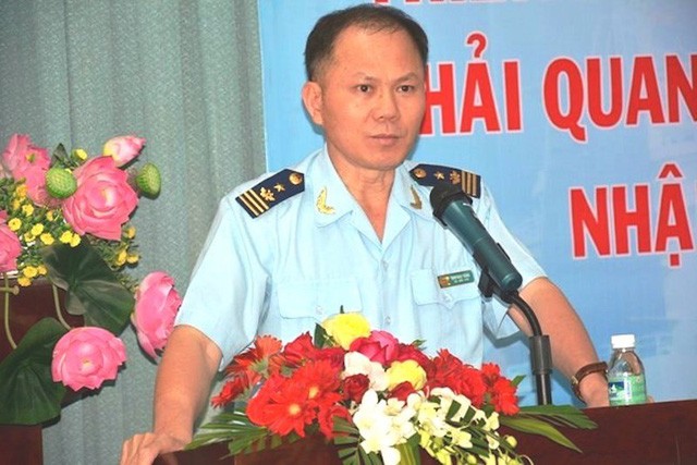 “Vua hàng hiệu” Johnathan mất 900 tỷ đồng vì hàng lậu?! ảnh 1