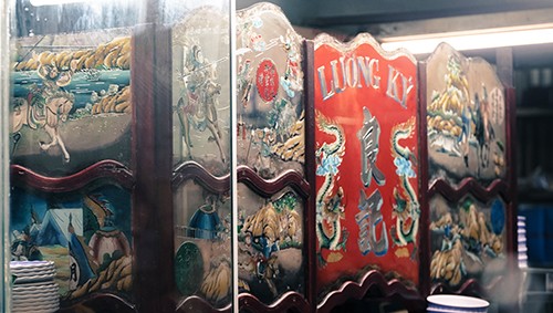 Tiệm mì bán một tô 88.000 đồng vẫn nườm nượp khách ảnh 1