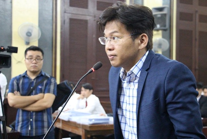 Vụ Vinasun kiện GrabTaxi bất ngờ tạm dừng ảnh 1