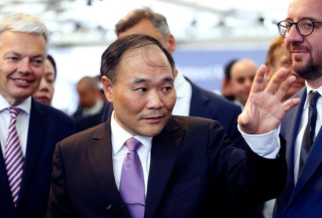 Tỷ phú Trung Quốc thâu tóm 9 tỷ USD cổ phần trong Daimler ảnh 1