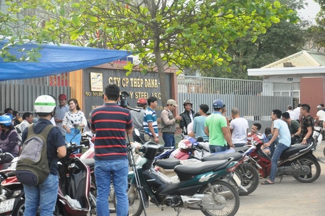 Đà Nẵng: Yêu cầu hai nhà máy thép dừng nấu, luyện, hoàn thiện phương án di dời trước ngày 2/3 ảnh 1