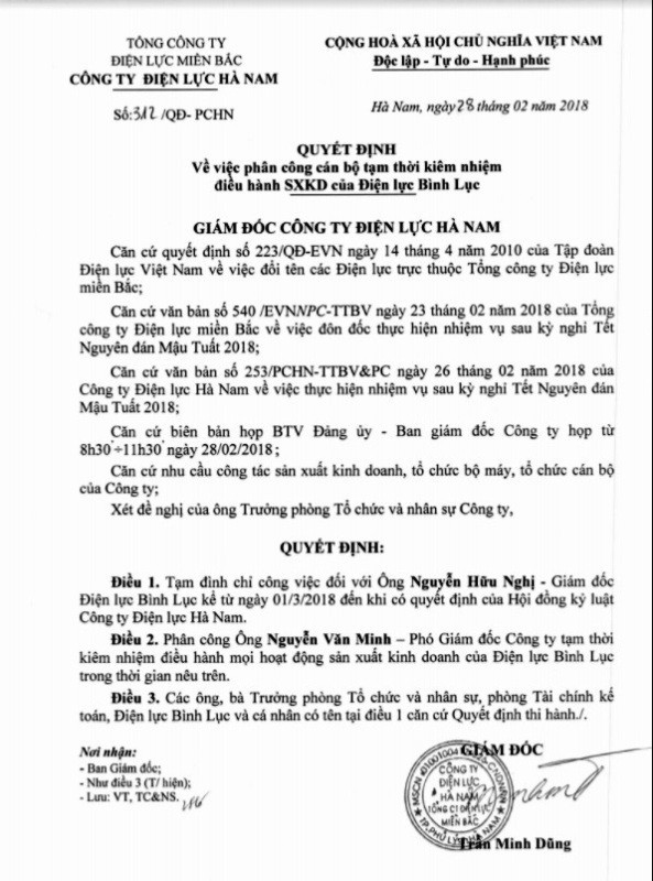 Đình chỉ Giám đốc điện lực, cán bộ lãnh đạo kho bạc đi lễ trong giờ hành chính ảnh 1