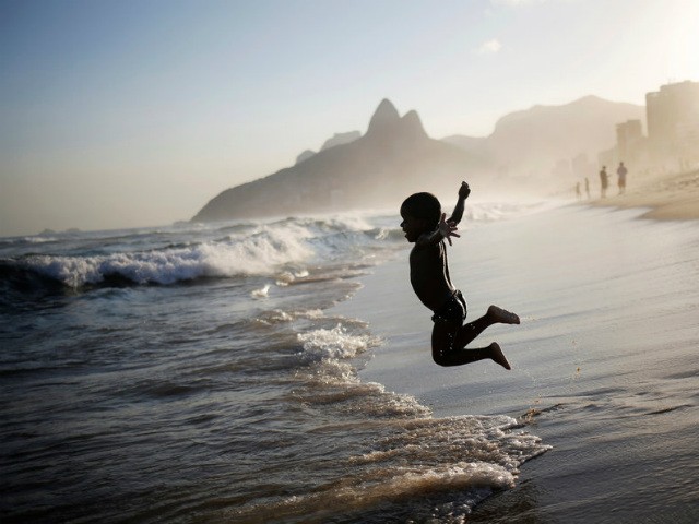 U.S News: Việt Nam không có trong 20 nước đáng đầu tư nhất năm 2018 ảnh 18