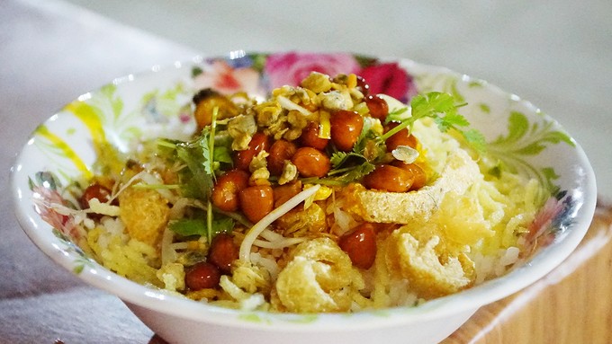 9 món ăn nhất định phải thử khi đến đất cố đô ảnh 1