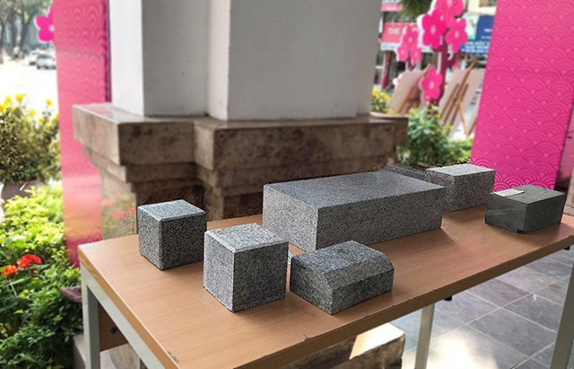 Hà Nội muốn lát lại toàn bộ vỉa hè quanh Hồ Gươm bằng đá tự nhiên ảnh 2