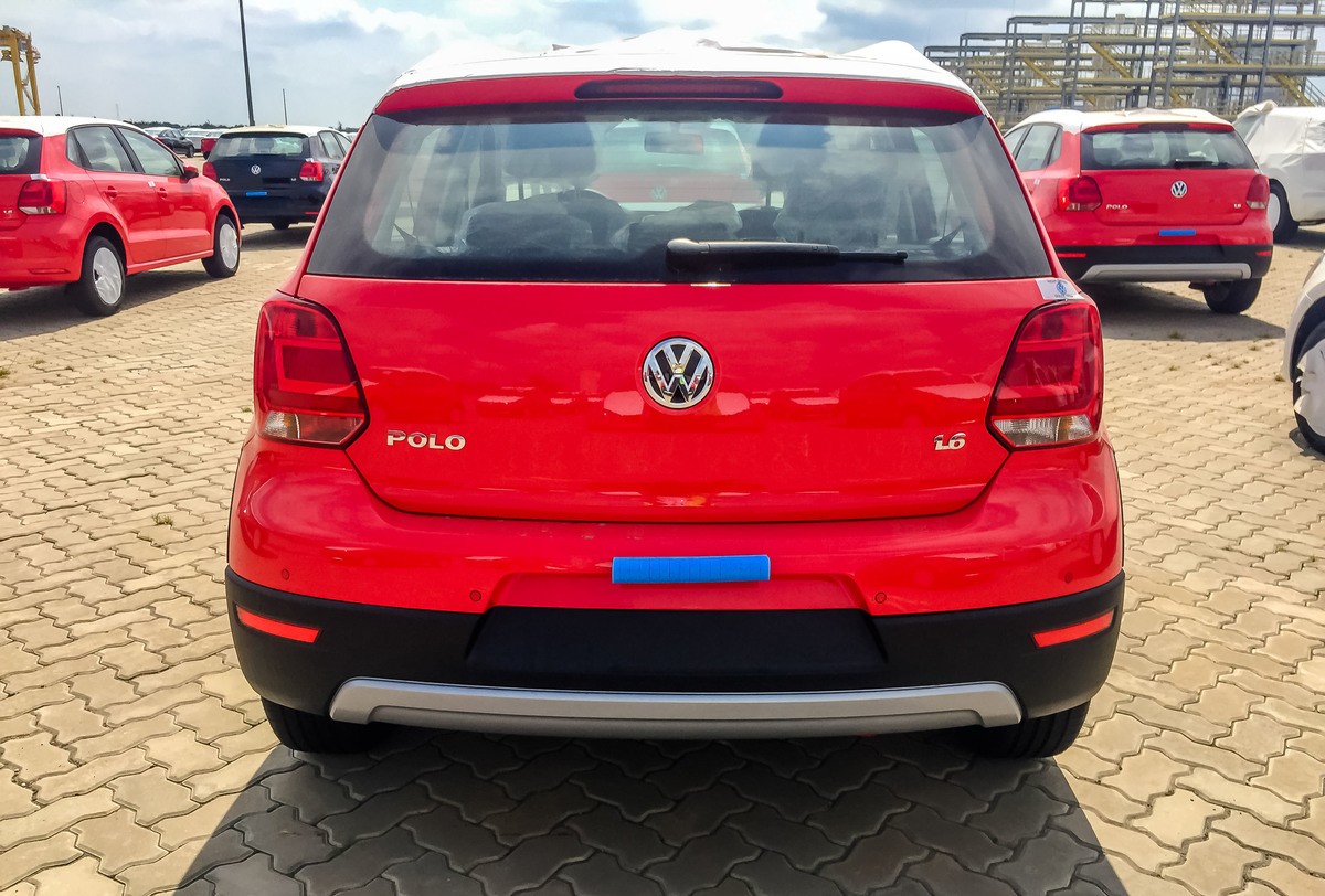 Volkswagen Cross Polo về Việt Nam giá 725 triệu - đối thủ mới của Ford EcoSport ảnh 2
