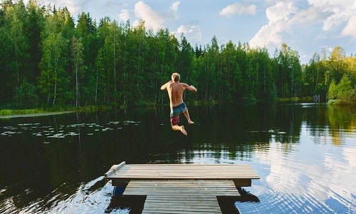 Việt Nam xếp thứ 95 trong bảng hạnh phúc gồm 156 quốc gia ảnh 1