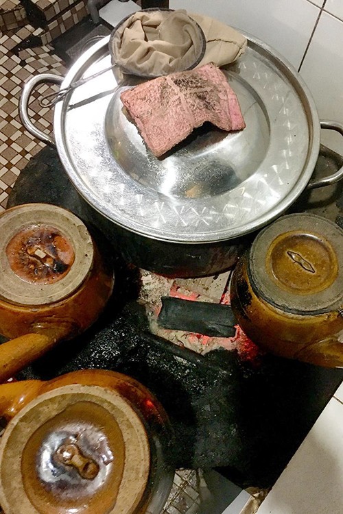 5 địa chỉ cho người thích uống cà phê vào sáng sớm ở Sài Gòn ảnh 4