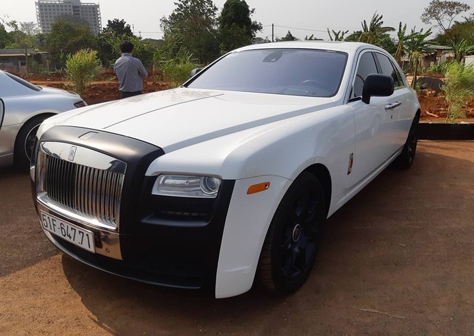 Dàn siêu xe và xe sang quy tụ tại Buôn Ma Thuột ảnh 5