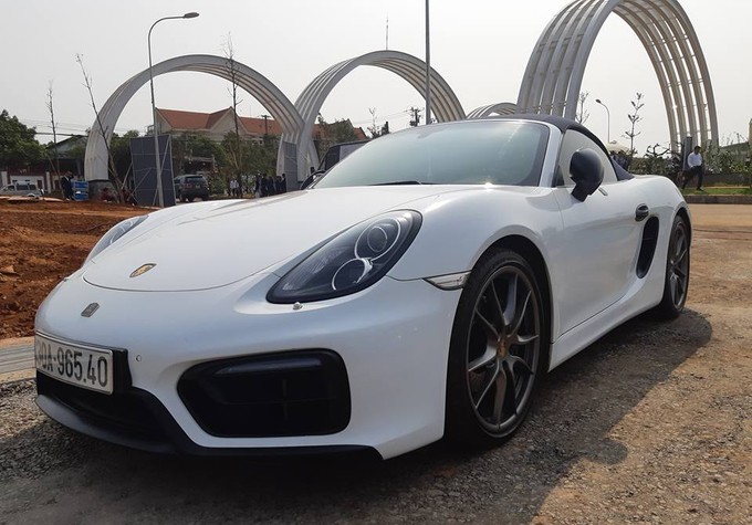 Dàn siêu xe và xe sang quy tụ tại Buôn Ma Thuột ảnh 8