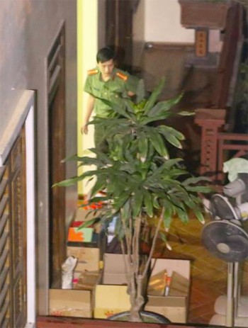 Cựu tổng cục trưởng Tổng cục Cảnh sát bị bắt, khám nhà 4 tiếng ảnh 1