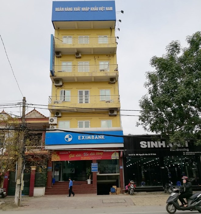 Hot girl ngân hàng chiếm đoạt 50 tỷ đồng ở Eximbank ảnh 1