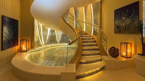 Ngợp mắt với sự xa hoa ở những khách sạn đắt đỏ nhất thế giới ảnh 5