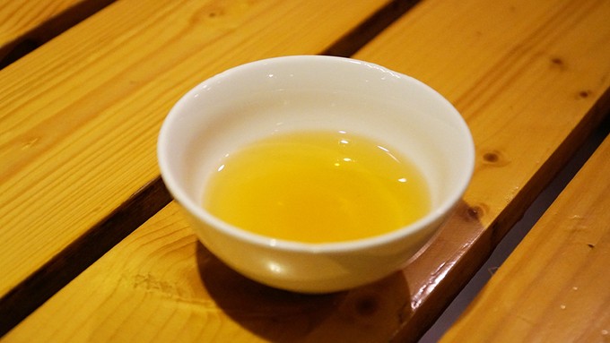 Bánh ướt thịt nướng ở Sài Gòn: muốn ăn ngon phải biết cuốn ảnh 8