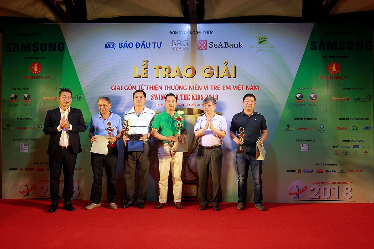 Những khoảnh khắc ấn tượng tại giải Golf Swing for the Kids 2018 ảnh 72