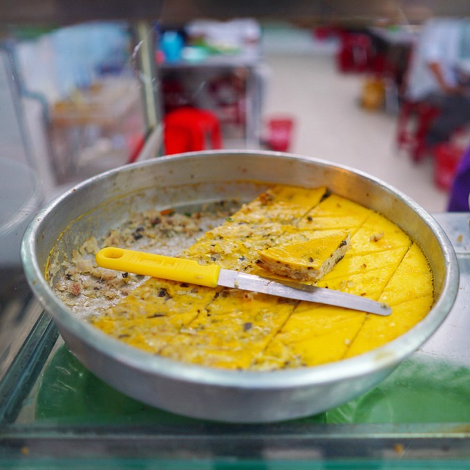 Quán cơm 23 năm ở Sài Gòn bán sườn to bằng gang tay ảnh 4