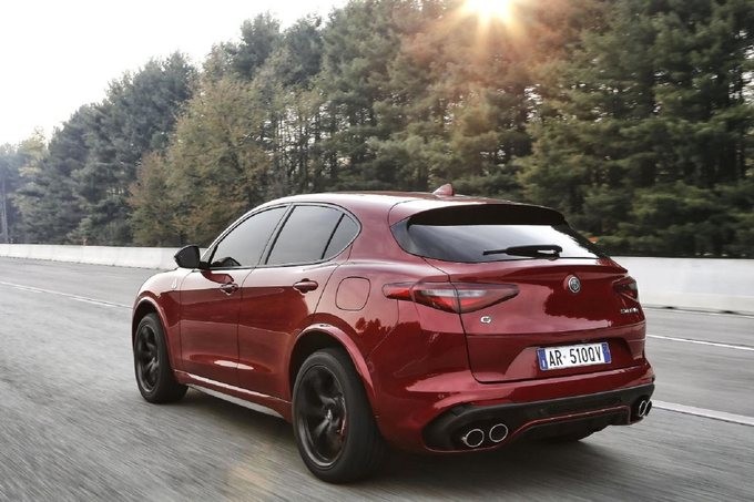 10 xe SUV tăng tốc nhanh nhất thế giới ảnh 7