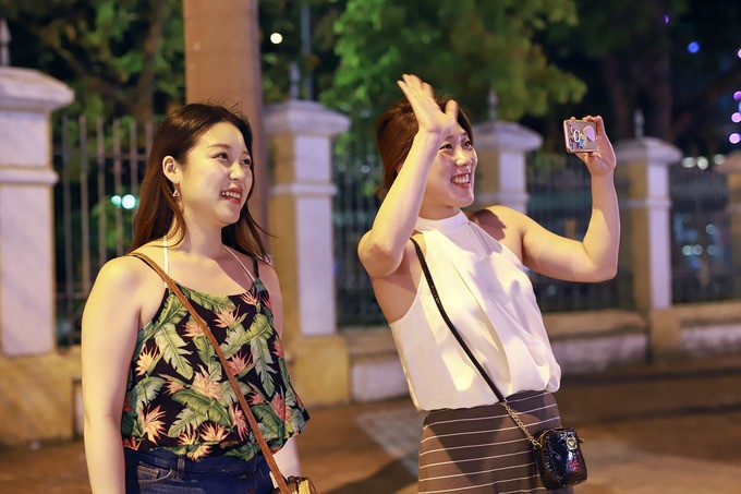 Hàng nghìn người hòa vào Carnaval đường phố ảnh 10