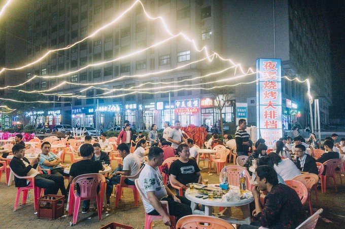 Bên trong 'thành phố iPhone' ở Trung Quốc ảnh 12