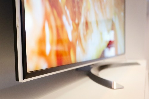 Nhiều mẫu TV giảm giá mạnh trước mùa World Cup ảnh 1